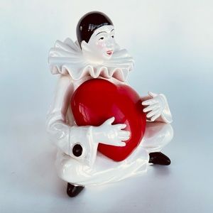 Rare Vintage Taste Setter by SIGMA Pierrot with Heart Ceramic Clown Music Box